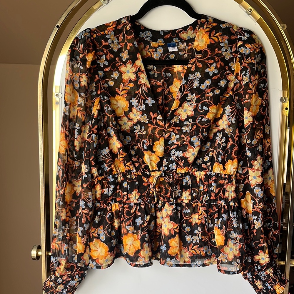 old navy flower print peplum - size m